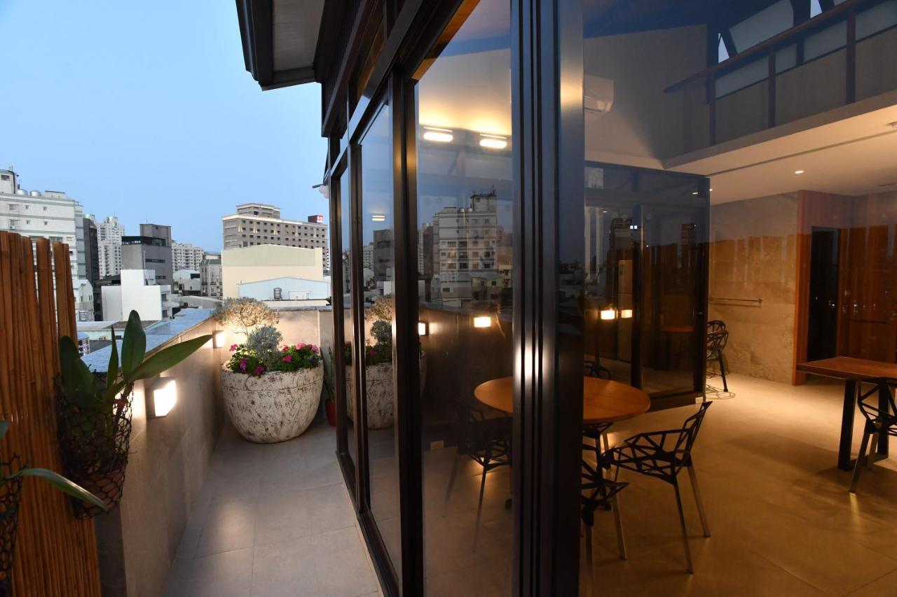 Fu'S House 52 Hotel Tainan Luaran gambar